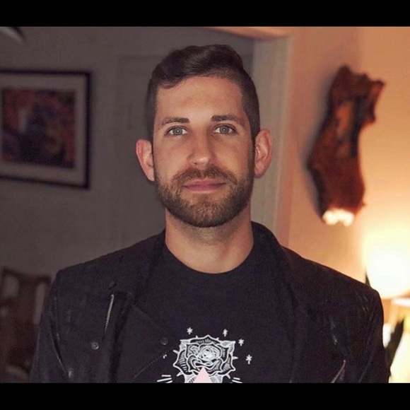 Meet your Posher, Mike - Picture 3 of 4